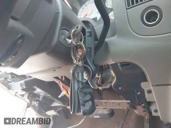 2005 Dodge RAM with VIN 3D3KS28C15G800491, listed as a IAAI auction lot 41728672 with Not provided miles and . Bid and sale history available at DreamBid. Image 11.