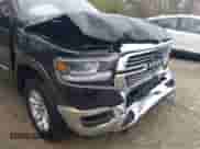 2020 Ram 1500 Laramie с VIN 1C6SRFDT7LN307346, выставлен на аукционе IAAI как лот 42010282 с пробегом 95 776 миль миль и . История ставок и продаж доступна на DreamBid. Изображение 16.