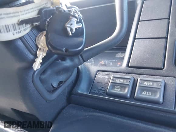 1998 Chevrolet Tahoe с VIN 1GNEK13R7WJ367763, выставлен на аукционе IAAI как лот 41442910 с пробегом 270 488 миль миль и . История ставок и продаж доступна на DreamBid. Изображение 11.