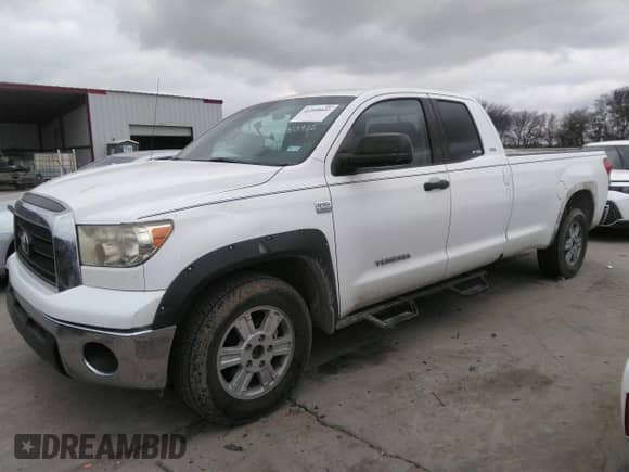 2007 Toyota Tundra SR5 z VIN 5TFST54127X001992, wystawiony jako IAAI lot #41510922 z przebiegiem 186 412 mil mil oraz . Historia ofert i sprzedaży dostępna na DreamBid. Obrazek 18.