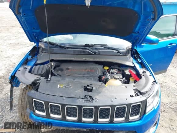 2020 Jeep Compass Limited with VIN 3C4NJDCB7LT208827, listed as a IAAI auction lot 43063182 with 94,469 mi miles and . Bid and sale history available at DreamBid. Image 10.