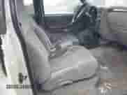 2001 Chevrolet S-10 LS с VIN 1GCCS195718153666, выставлен на аукционе IAAI как лот 42822619 с пробегом 200 677 миль миль и . История ставок и продаж доступна на DreamBid. Изображение 5.