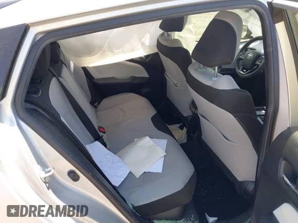 2019 Toyota Prius LE с VIN JTDL9RFU7K3005280, выставлен на аукционе IAAI как лот 42063785 с пробегом 275 530 миль миль и . История ставок и продаж доступна на DreamBid. Изображение 8.