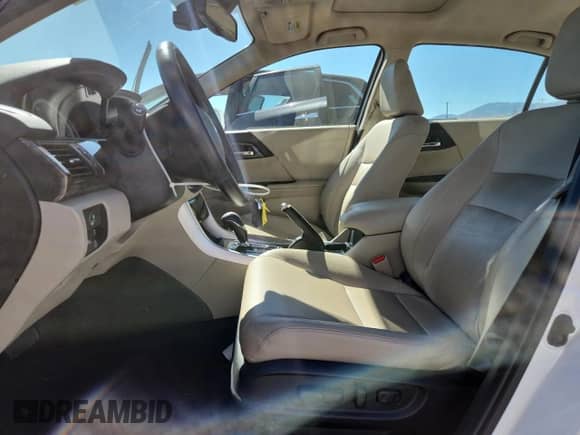 2016 Honda Accord Touring with VIN 1HGCR3F9XGA035273, listed as a Copart auction lot 81602745 with 49,879 mi miles and Salvage title. Bid and sale history available at DreamBid. Image 7.