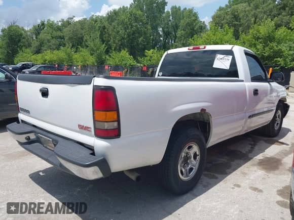 2004 GMC Sierra 1500 Work Truck with VIN 1GTEC14X64Z303814, listed as a IAAI auction lot 42565339 with 110,796 mi miles and . Bid and sale history available at DreamBid. Image 4.