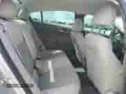 2018 Chevrolet Cruze LS с VIN 1G1BC5SM1J7110778, выставлен на аукционе Copart как лот 64843555 с пробегом 125 661 миль миль и Списание • Salvage title. История ставок и продаж доступна на DreamBid. Изображение 10.