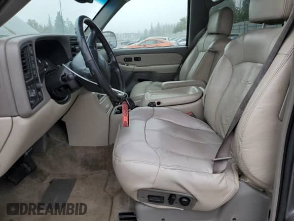 2002 Chevrolet Tahoe LT with VIN 1GNEK13Z42J246098, listed as a Copart auction lot 71029665 with 200,345 mi miles and Salvage title. Bid and sale history available at DreamBid. Image 7.