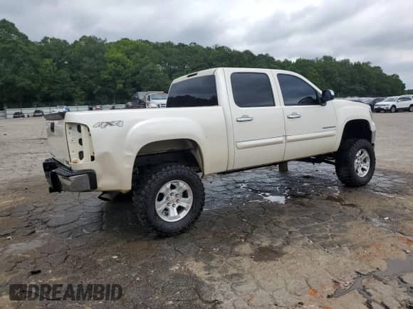 2013 GMC Sierra 1500 SLT с VIN 3GTP2WE73DG173028, выставлен на аукционе Copart как лот 67487995 с пробегом 226 951 миль миль и Списание • Salvage title. История ставок и продаж доступна на DreamBid. Изображение 3.