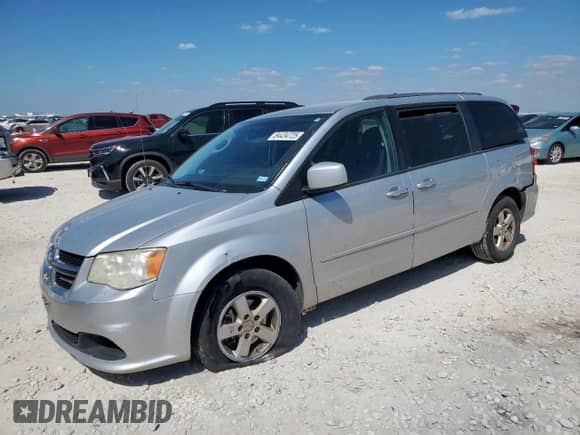 2012 Dodge Grand Caravan SXT z VIN 2C4RDGCGXCR333071, wystawiony jako Copart lot #84434725 z przebiegiem 135 738 mil mil oraz Szkoda całkowita • Salvage title. Historia ofert i sprzedaży dostępna na DreamBid. Obrazek 1.