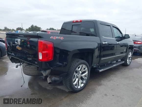 2017 Chevrolet Silverado 1500 LTZ z VIN 3GCUKSEC7HG135770, wystawiony jako IAAI lot #41257645 z przebiegiem 155 364 mil mil oraz . Historia ofert i sprzedaży dostępna na DreamBid. Obrazek 4.
