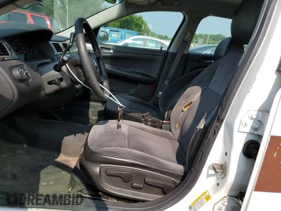 2015 Chevrolet Impala Police Police with VIN 2G1WD5E30F1160108, listed as a Copart auction lot 67406834 with 64,625 mi miles and Clean title. Bid and sale history available at DreamBid. Image 7.