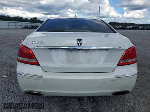 2012 Hyundai Equus Signature с VIN KMHGH4JH8CU052035, выставлен на аукционе Copart как лот 72178584 с пробегом 120 580 миль миль и Списание • Salvage title. История ставок и продаж доступна на DreamBid. Изображение 6.