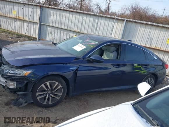 2019 Honda Accord with VIN 1HGCV3F18KA017689, listed as a IAAI auction lot 41030081 with 122,290 mi miles and . Bid and sale history available at DreamBid. Image 14.