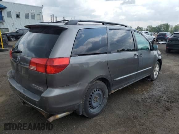 2004 Toyota Sienna XLE z VIN 5TDBA22C84S005135, wystawiony jako Copart lot #60681885 z przebiegiem 268 909 mil mil oraz Szkoda całkowita • Salvage title. Historia ofert i sprzedaży dostępna na DreamBid. Obrazek 3.