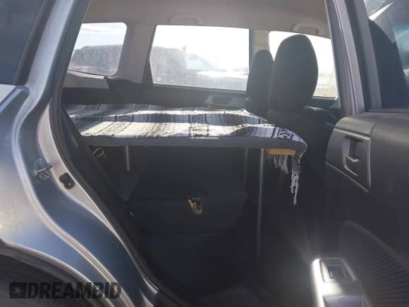 2012 Subaru Forester X z VIN JF2SHABC6CG436198, wystawiony jako IAAI lot #43156303 z przebiegiem 191 039 mil mil oraz . Historia ofert i sprzedaży dostępna na DreamBid. Obrazek 8.