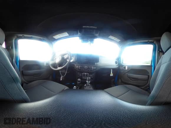 2024 Jeep Wrangler Sport с VIN 1C4PJXANXRW160377, выставлен на аукционе IAAI как лот 42083296 с пробегом 19 439 миль миль и . История ставок и продаж доступна на DreamBid. Изображение 20.