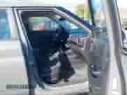 2021 Hyundai Venue SEL z VIN KMHRC8A30MU103502, wystawiony jako IAAI lot #43304546 z przebiegiem 80 046 mil mil oraz . Historia ofert i sprzedaży dostępna na DreamBid. Obrazek 5.