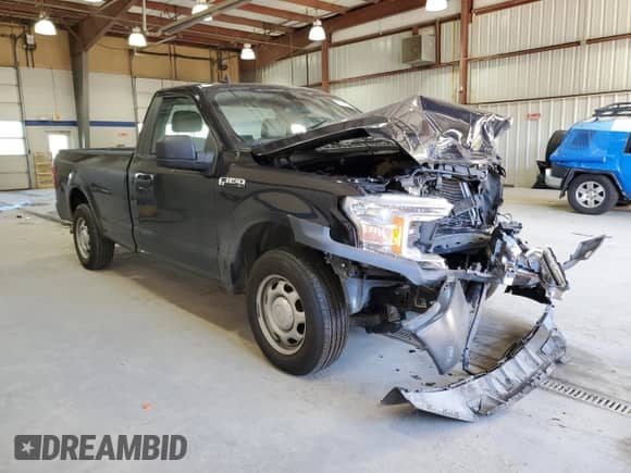 2020 Ford F-150 XL with VIN 1FTMF1CB9LKF19205, listed as a Copart auction lot 87380525 with 95,988 mi miles and Salvage title. Bid and sale history available at DreamBid. Image 4.
