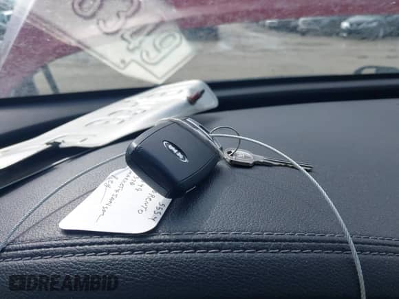 2016 Kia Sorento SXL z VIN 5XYPKDA5XGG116370, wystawiony jako IAAI lot #41663932 z przebiegiem 139 531 mil mil oraz . Historia ofert i sprzedaży dostępna na DreamBid. Obrazek 11.