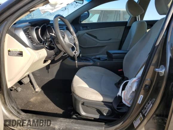 2015 Kia Optima LX с VIN 5XXGM4A75FG350186, выставлен на аукционе Copart как лот 70055895 с пробегом 137 745 миль миль и Списание • Salvage title. История ставок и продаж доступна на DreamBid. Изображение 7.