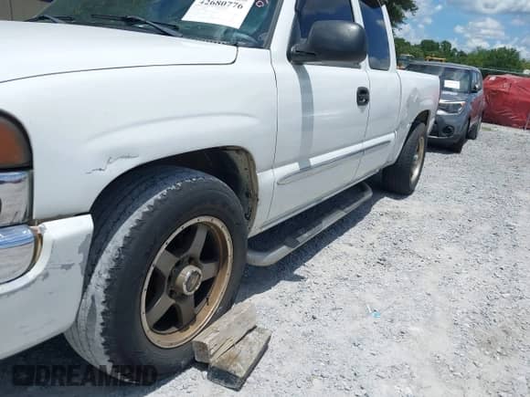 2003 GMC Sierra 1500 SLE with VIN 2GTEC19T731343185, listed as a IAAI auction lot 42680776 with 304,039 mi miles and . Bid and sale history available at DreamBid. Image 6.