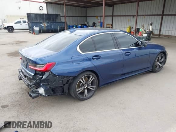 2021 BMW 3 Series 330i с VIN 3MW5R1J09M8B86677, выставлен на аукционе IAAI как лот 43432487 с пробегом 74 515 миль миль и . История ставок и продаж доступна на DreamBid. Изображение 4.