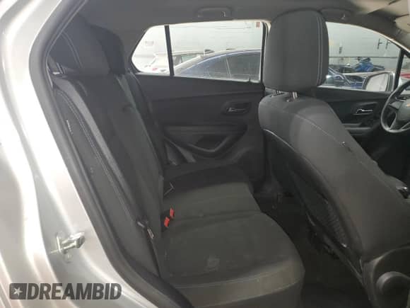 2016 Chevrolet Trax LS z VIN 3GNCJKSB6GL227055, wystawiony jako Copart lot #87251105 z przebiegiem 120 835 mil mil oraz Czysty tytuł • Clean title. Historia ofert i sprzedaży dostępna na DreamBid. Obrazek 11.