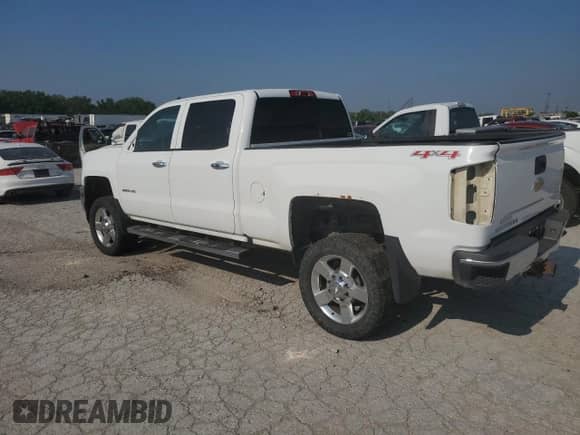 2016 Chevrolet Silverado 2500HD Work Truck z VIN 1GC1KUE87GF244613, wystawiony jako Copart lot #59855035 z przebiegiem 215 301 mil mil oraz Czysty tytuł • Clean title. Historia ofert i sprzedaży dostępna na DreamBid. Obrazek 2.