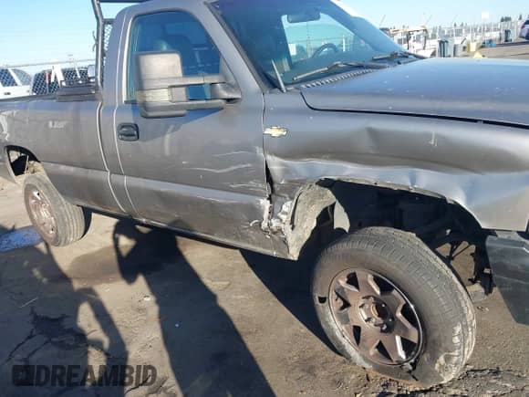 2001 Chevrolet Silverado 1500 with VIN 1GCEC14W31Z296341, listed as a IAAI auction lot 43359515 with 160,697 mi miles and . Bid and sale history available at DreamBid. Image 18.