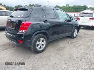 2022 Chevrolet Trax LT with VIN KL7CJPSM0NB567868, listed as a IAAI auction lot 42936909 with 22,155 mi miles and . Bid and sale history available at DreamBid. Image 4.