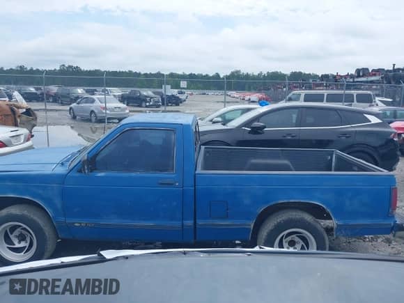 1993 Chevrolet S-10 X96 с VIN 1GCCS14Z2P8175318, выставлен на аукционе IAAI как лот 42363250 с пробегом 195 024 миль миль и . История ставок и продаж доступна на DreamBid. Изображение 14.