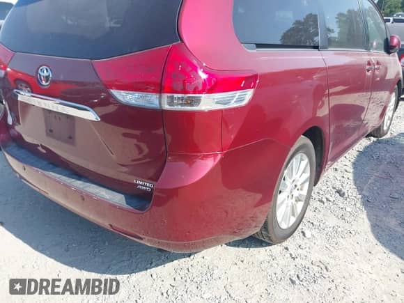2012 Toyota Sienna XLE with VIN 5TDDK3DC7CS033189, listed as a IAAI auction lot 42814115 with 260,566 mi miles and . Bid and sale history available at DreamBid. Image 6.
