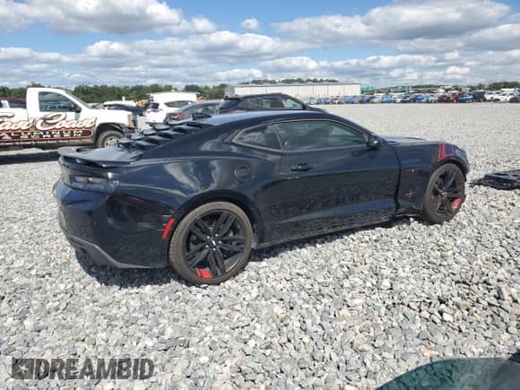 2018 Chevrolet Camaro 1SS with VIN 1G1FF1R76J0148663, listed as a Copart auction lot 86846235 with 85,107 mi miles and Salvage title. Bid and sale history available at DreamBid. Image 3.
