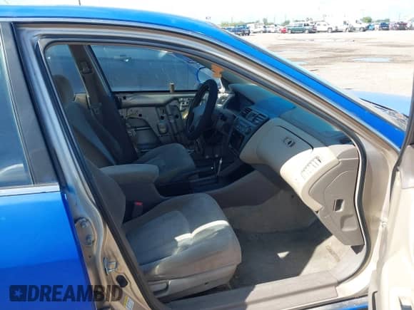 2000 Honda Accord LX с VIN 1HGCG1647YA041936, выставлен на аукционе IAAI как лот 42558816 с пробегом 256 007 миль миль и . История ставок и продаж доступна на DreamBid. Изображение 5.