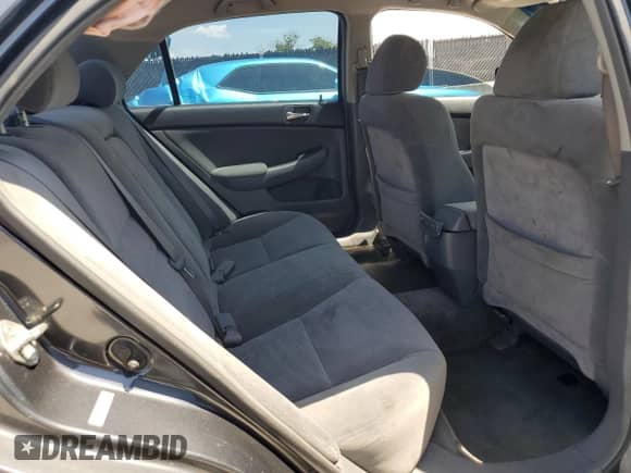 2005 Honda Accord LX с VIN 1HGCM55425A013247, выставлен на аукционе Copart как лот 64268485 с пробегом 336 008 миль миль и На запчасти • Non repairable. История ставок и продаж доступна на DreamBid. Изображение 10.