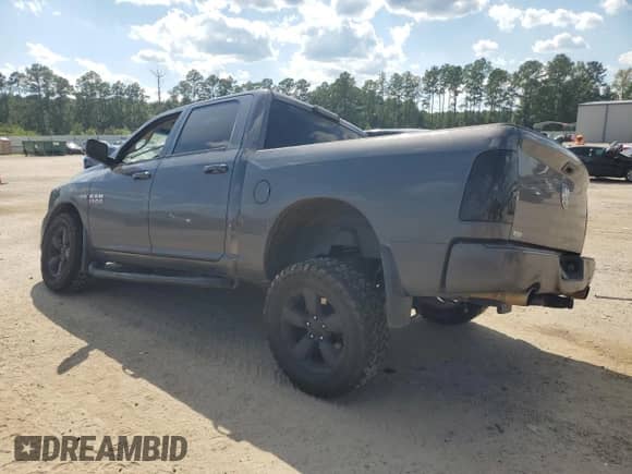 2014 Ram 1500 Express z VIN 1C6RR6KT5ES440743, wystawiony jako Copart lot #70533975 z przebiegiem 206 989 mil mil oraz Szkoda całkowita • Salvage title. Historia ofert i sprzedaży dostępna na DreamBid. Obrazek 2.