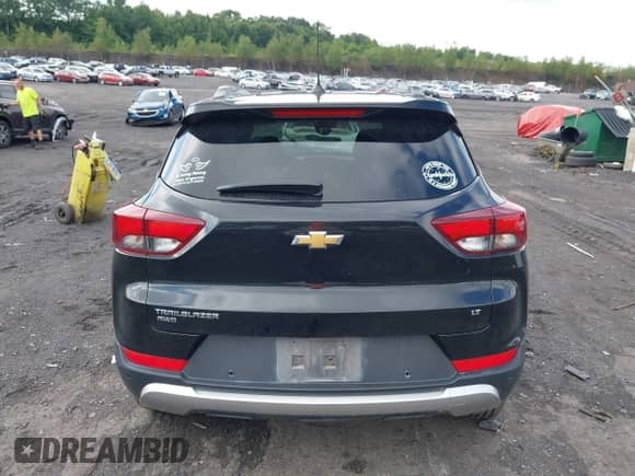 2021 Chevrolet TrailBlazer LT with VIN KL79MRSL2MB008261, listed as a IAAI auction lot 42716326 with 64,809 mi miles and . Bid and sale history available at DreamBid. Image 16.