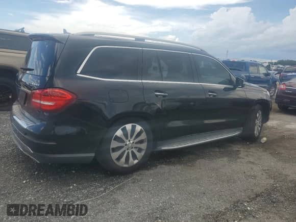 2017 Mercedes-Benz GLS 450 z VIN 4JGDF6EE3HA810036, wystawiony jako Copart lot #68623615 z przebiegiem 185 042 mil mil oraz Czysty tytuł • Clean title. Historia ofert i sprzedaży dostępna na DreamBid. Obrazek 3.
