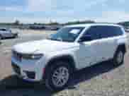 2025 Jeep Grand Cherokee Altitude X z VIN 1C4RJJAG5S8631580, wystawiony jako IAAI lot #43187690 z przebiegiem 14 194 mil mil oraz . Historia ofert i sprzedaży dostępna na DreamBid. Obrazek 6.