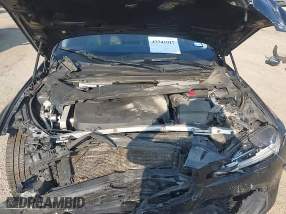 2020 Volvo S60 Momentum с VIN 7JR102FK8LG056936, выставлен на аукционе IAAI как лот 43241017 с пробегом 223 747 миль миль и . История ставок и продаж доступна на DreamBid. Изображение 10.