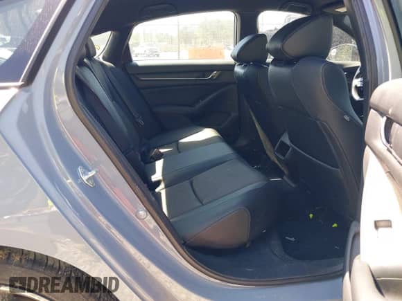 2022 Honda Accord Sport z VIN 1HGCV3F27NA029054, wystawiony jako IAAI lot #43146842 z przebiegiem 99 987 mil mil oraz . Historia ofert i sprzedaży dostępna na DreamBid. Obrazek 8.