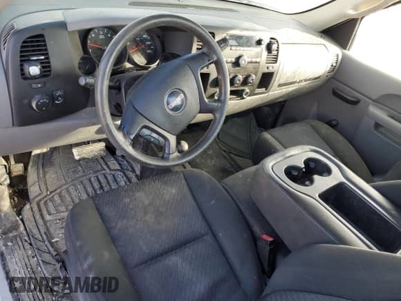 2011 GMC Sierra 1500 Work Truck z VIN 1GTN2TE04BZ293930, wystawiony jako Copart lot #89137325 z przebiegiem 105 460 mil mil oraz Szkoda całkowita • Salvage title. Historia ofert i sprzedaży dostępna na DreamBid. Obrazek 8.