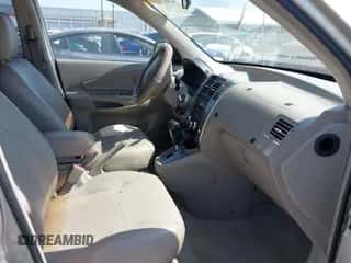 2005 Hyundai Tucson GLS z VIN KM8JN12D75U157757, wystawiony jako IAAI lot #42407463 z przebiegiem 108 457 mil mil oraz . Historia ofert i sprzedaży dostępna na DreamBid. Obrazek 5.