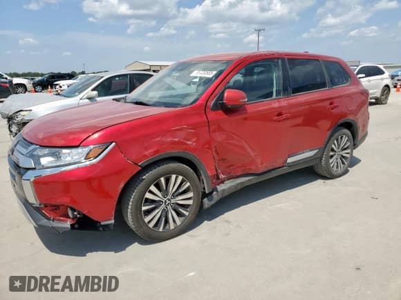 2020 Mitsubishi Outlander SE с VIN JA4AD3A38LZ003760, выставлен на аукционе Copart как лот 70720585 с пробегом 136 244 миль миль и Списание • Salvage title. История ставок и продаж доступна на DreamBid. Изображение 1.