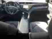 2019 Toyota Camry SE z VIN 4T1B11HK3KU268503, wystawiony jako Copart lot #71220275 z przebiegiem 105 038 mil mil oraz Szkoda całkowita • Salvage title. Historia ofert i sprzedaży dostępna na DreamBid. Obrazek 8.