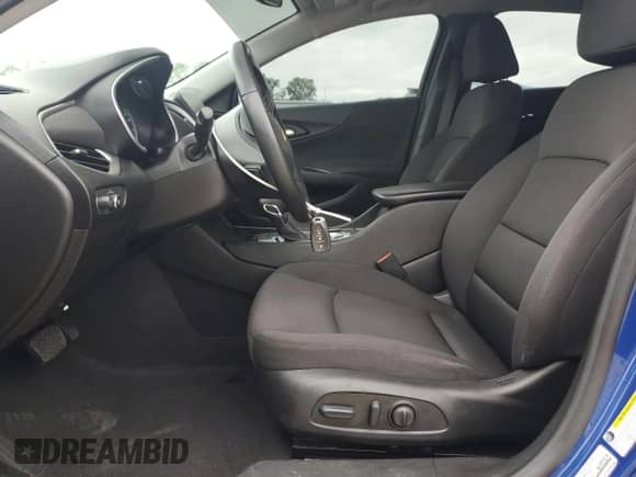 2023 Chevrolet Malibu RS с VIN 1G1ZG5ST7PF151828, выставлен на аукционе Copart как лот 67260615 с пробегом 42 299 миль миль и Списание • Salvage title. История ставок и продаж доступна на DreamBid. Изображение 7.