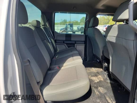 2016 Ford F-150 XL с VIN 1FTEW1CPXGKF16982, выставлен на аукционе Copart как лот 82734345 с пробегом 67 866 миль миль и Списание • Salvage title. История ставок и продаж доступна на DreamBid. Изображение 10.