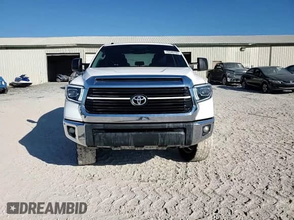 2017 Toyota Tundra Limited с VIN 5TFHW5F13HX635280, выставлен на аукционе Copart как лот 70340705 с пробегом 178 416 миль миль и Списание • Salvage title. История ставок и продаж доступна на DreamBid. Изображение 13.
