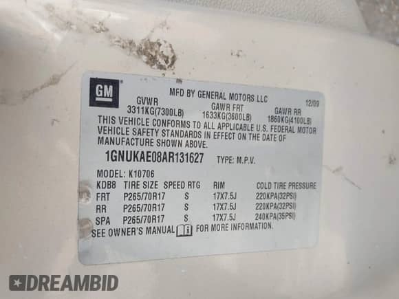 2010 Chevrolet Tahoe Commercial z VIN 1GNUKAE08AR131627, wystawiony jako IAAI lot #43293372 z przebiegiem 332 638 mil mil oraz . Historia ofert i sprzedaży dostępna na DreamBid. Obrazek 9.