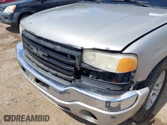 2005 GMC Sierra 1500 SLE z VIN 2GTEC13TX51269224, wystawiony jako IAAI lot #42526902 z przebiegiem 158 143 mil mil oraz . Historia ofert i sprzedaży dostępna na DreamBid. Obrazek 6.
